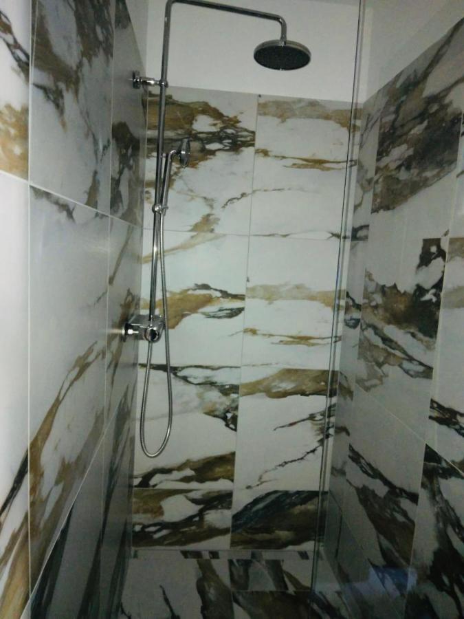 לינה וארוחת בוקר קלנצאנה A Casa Di Jo מראה חיצוני תמונה